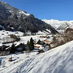 Deine Auszeit Mit Alpen- Und Kanderblick