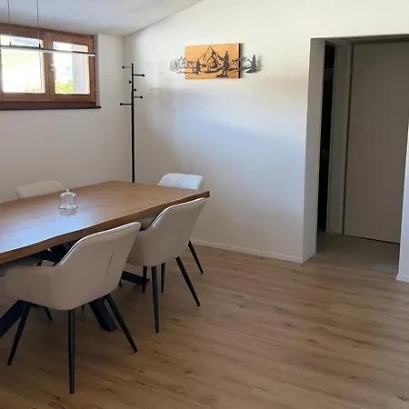 شقة Deine Auszeit Mit Alpen- Und Kanderblick كاندرغرند