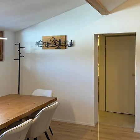 Deine Auszeit Mit Alpen- Und Kanderblick كاندرغرند